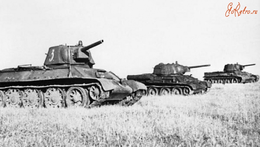 Войны (боевые действия) - Танки Т-34 5-й гвардейской танковой армии перед атакой. Воронежский фронт, 12 июля 1943 года
