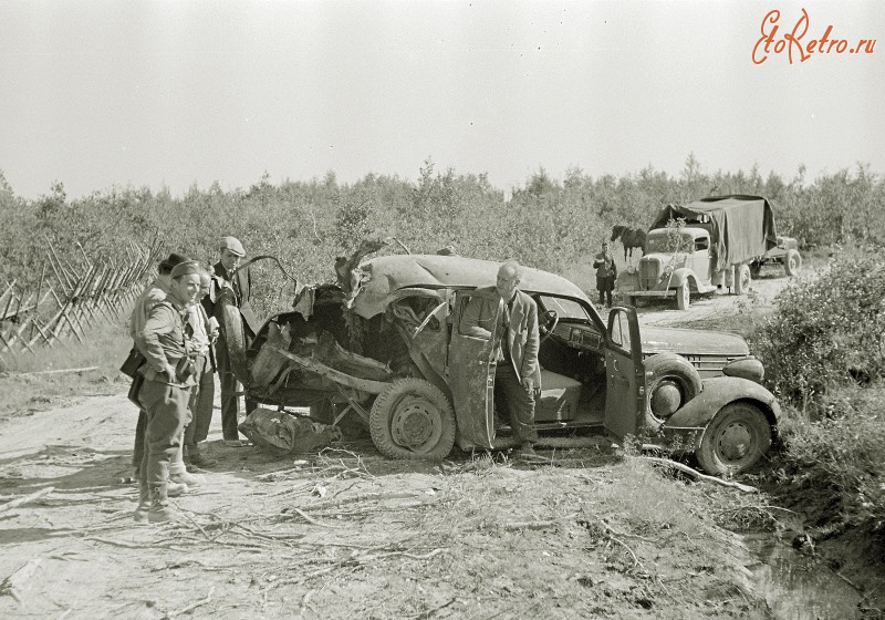 Войны (боевые действия) - Финский автомобиль подорвавшийся на мине