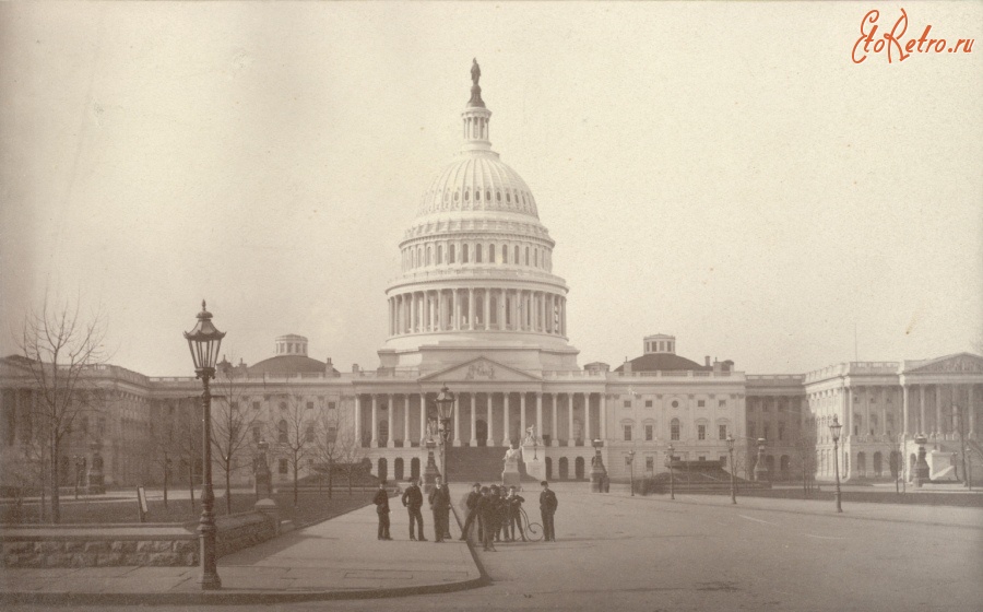 Вашингтон - Newsmen in front of the Capitol Building США , Вашингтон (округ Колумбия)