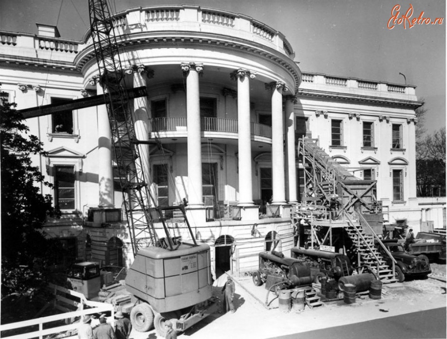 Вашингтон - Removing Debris from the White House США , Вашингтон (округ Колумбия)