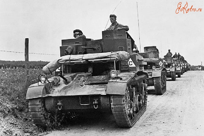 Военная техника - Колонна легких танков М2А3 во время летних маневров. 1939 год
