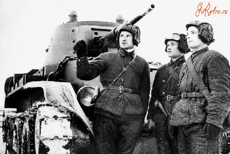Военная техника - Танкисты 13-й легкотанковой бригады обсуждают боевую задачу. Карельский перешеек, декабрь 1939 года