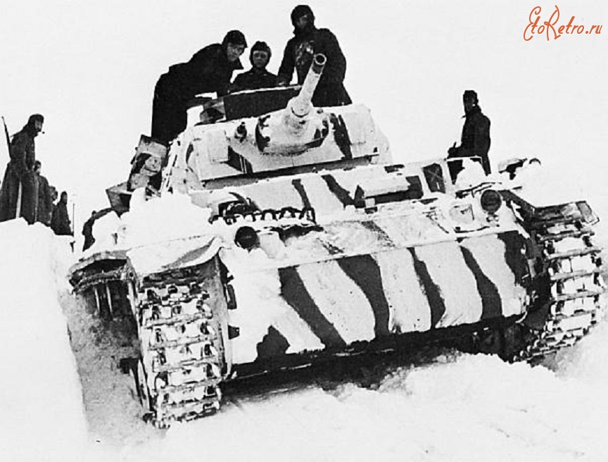 Военная техника - Pz.III Ausf.J 5-й танковой дивизии в двухцветном зимнем камуфляже. Восточный фронт, 1941 год