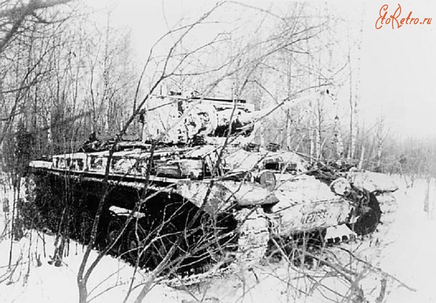 Военная техника - Пехотный танк «Валентайн II» в засаде. Битва за Москву, январь 1942 года