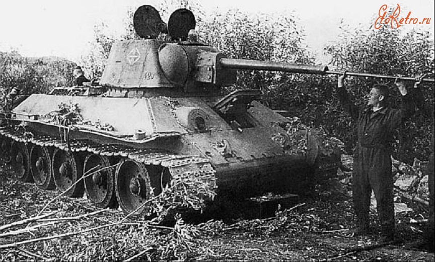 Военная техника - Танк Т-34 с «улучшенной» башней. Лето 1942 года