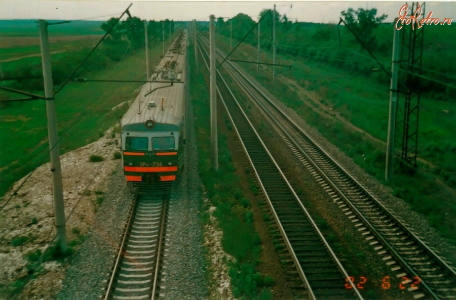 Тайтурка - ЭР9Т 734,перегон Белая-Половина,ВСЖД,2002 год