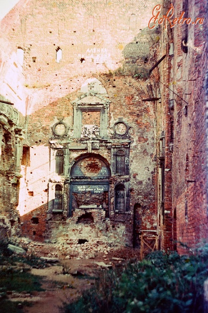 Калининград - Внутри развалин Кафедрального собора