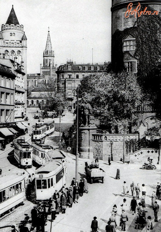Калининград - Площадь Кайзера Вильгельма была точкой нуля всех Кенигсбергских шоссе и центром Кенигсбергской сети трамвая.