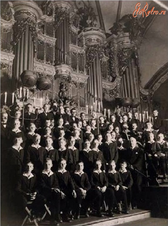 Калининград - Юношеский хор в соборе.
