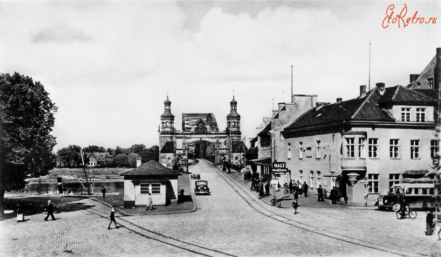 Советск - Тильзит. Флетхерплатц (Fletcherplatz) и мост Королевы Луизы с пограничным контролем на Восточно-Прусской стороне.