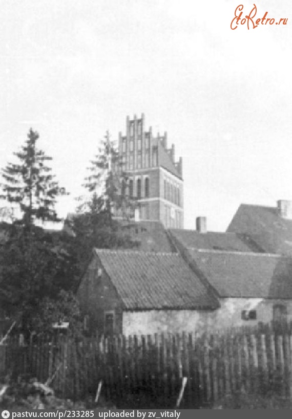 Правдинск - Kirchturm gesehen ueber den Daechern der Wehlauer Torstrasse 1900—1945, Россия, Калининградская область, Правдинск