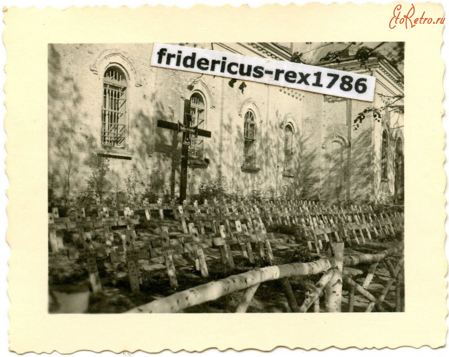 Калужская область - Кладбище немецких оккупантов из 19 ТД (19 PzD) у церкви Святого Николая Чудотворца в Милятино во время немецкой оккупации