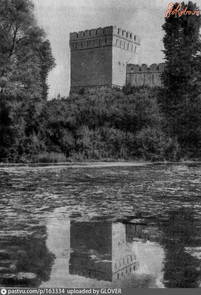 Боровск - Боровский Пафнутьев монастырь.  Сторожевая башня 1960—1964,