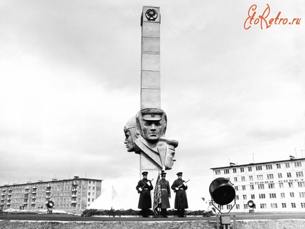 Петропавловск-Камчатский - Петропавловск-Камчатский,памятник пограничникам