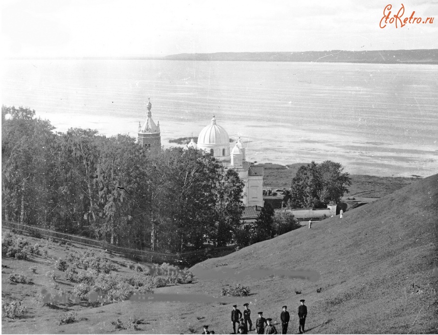 Галич - Галич Вид с Шемякина холма на озеро и Старо-Торжский монастырь