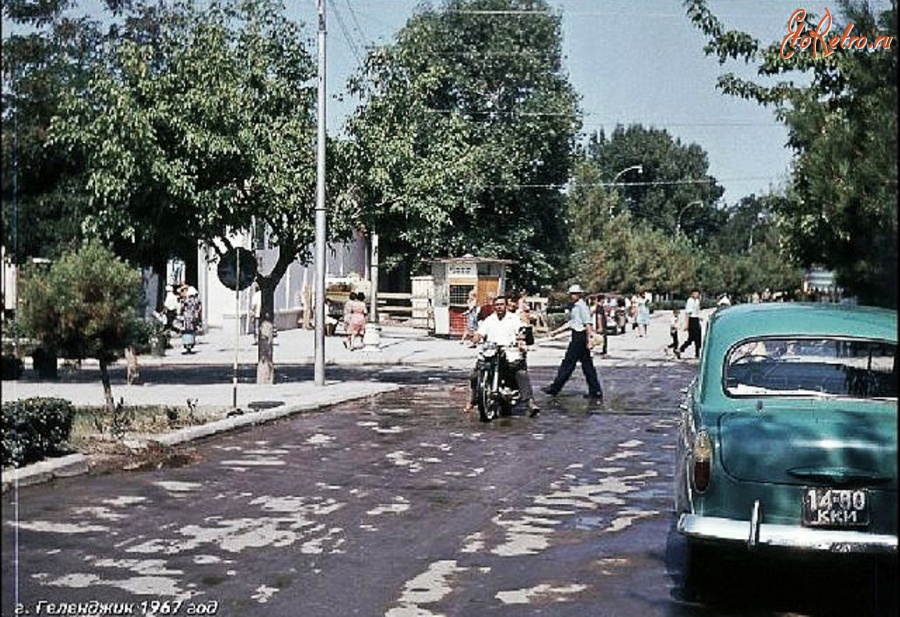 Геленджик - Улица в Геленджике. Этюд, 1967