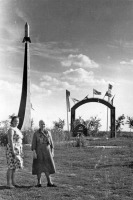 Саратовская область - Деревянный обелиск на Гагаринском поле