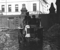 Ретро автомобили - Ретроавтомобиль и Бруно Фарих