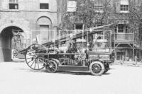 Ретро автомобили - Пожарная машина на батарейках из Лондона...