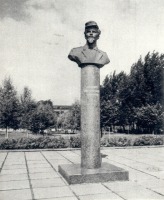 Житомир - Памятник Я. Домбровскому.