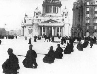 Санкт-Петербург - Февральская революция  [происходящих в марте по западному календарю]