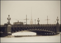 Санкт-Петербург - Трамвай идёт по Кировскому(Троицкому) мосту