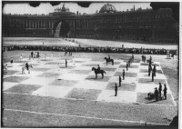 Санкт-Петербург - Шахматная партия между Красной Армией (чёрные) и Красным флотом (белые).   20 июля 1924 г.