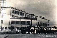 Ижевск - Старое здание Ижевского механического института, ул. Горького 79. Фотография 1934- 1937 года.