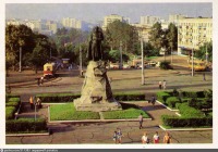 Хабаровск - Памятник Е.Хабарову на привокзальной площади