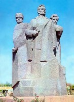 Грозный - Грозный-Памятник на фоне станции Грозный-Нефтяная