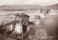  - Взорванный железнодорожный мост через реку Онон (она впадает в Шилку, а та, в свою очередь, – в Амур) в современной Читинской области. 1917-20 гг.