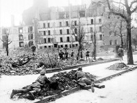Берлин - Ломая сопротивление берлинского гарнизона. Апрель 1945 г.