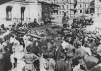 Одесса - Подбитую САУ привезли в Одессу.Лето 1941г.