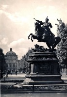 Львов - Памятник Яну III Собескому. Украина,  Львовская область,  Львов