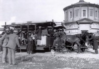 Львов - Львів.  Перший кінний трамвай  запустили у Львові 3 травня 1880 року.