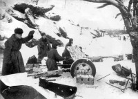 Волгоград - Расчёт 45-мм пушки в Сталинграде.