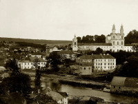 Бучач - Бучач.  Вигляд на Василіанський монастир з Воздвиженською церквою.