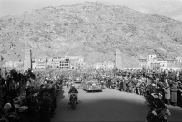 Афганистан - Автоколонна во время визита в Кабул 34-го президента США Дэвида Эйзенхауэра, Афганистан, 9 декабря 1959 года.