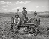 Соединённые Штаты Америки - Фермеры и трактор