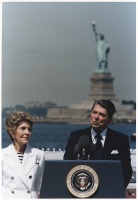 Нью-Йорк - Photograph of President Reagan giving a speech on the Centennial of the Statue of Liberty США,  Нью-Йорк (штат),  Нью-Йорк,  Манхеттен