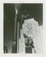 Нью-Йорк - Барельеф В.И. Ленина на фасаде Советского павильона, Нью-Йорк