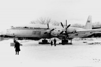 Саратов - Самолет Ил-18 на 3-й Дачной