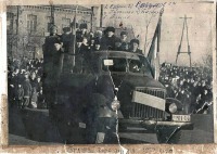Саратов - Ветераны чапаевской дивизии на демонстрации