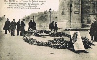 Париж - У могилы неизвестного солдата