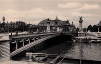 Париж - Le Pont Alexandre-III et le Grand Palais Франция