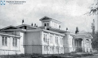 Алма-Ата - Здание Верненской женской гимназии.