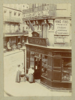 Старые магазины, рестораны и другие учреждения - Винный магазин на Сен-Жермен и Шерше-Миди в Париже