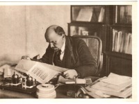 Ретро открытки - Ленин в своем кабинете
