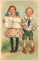 Ретро открытки - С любовью. Девочка в разноцветном платье и мальчик в шортах