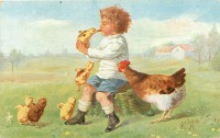 Ретро открытки - Мальчик и курица с цыплятами